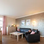 Stranddüne 10 *